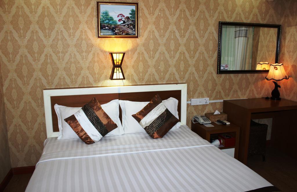 Hotel Kan Kaw Yangon Exterior photo