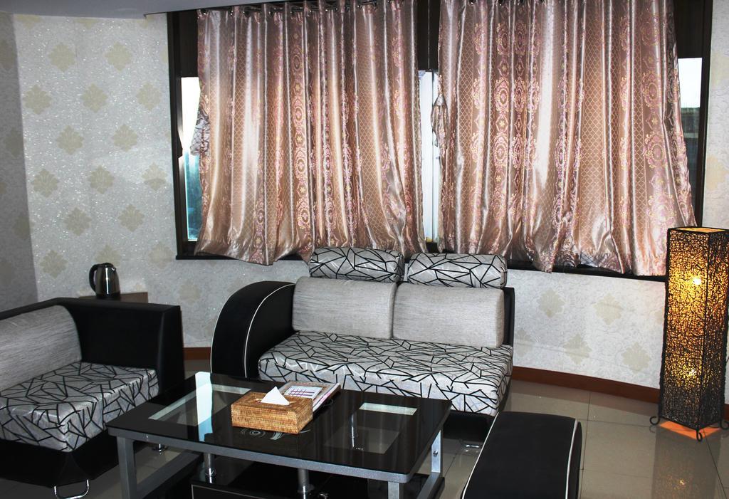 Hotel Kan Kaw Yangon Exterior photo