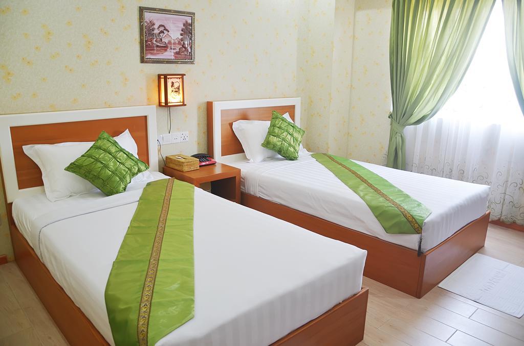 Hotel Kan Kaw Yangon Exterior photo