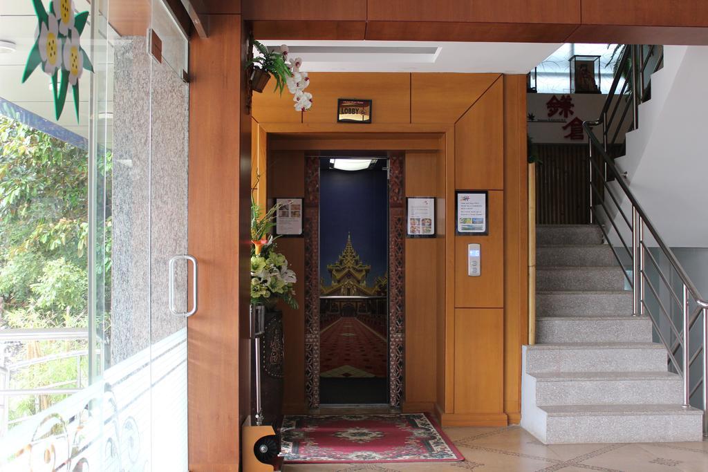 Hotel Kan Kaw Yangon Exterior photo